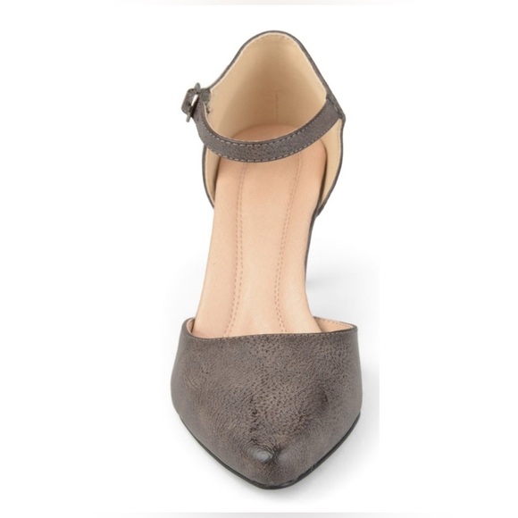 👠Journey Collection Women's Bettie Pump - Picture 7 of 11